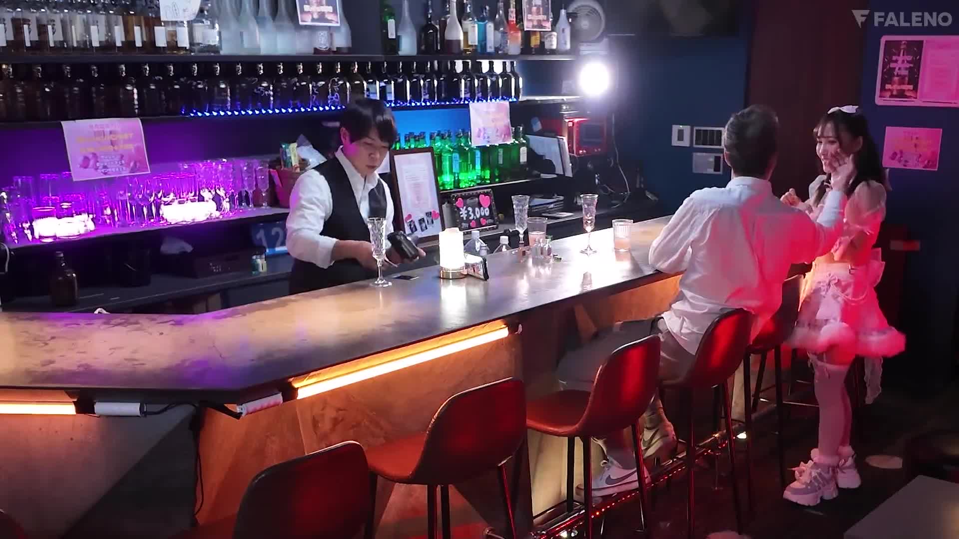 被迫成為吃掉演员的角落咖啡店店長的調教性肉便器的地雷系女孩，帶著關西口音的御園桃 - AV大平台 - 中文字幕，成人影片，AV，國產，線上看