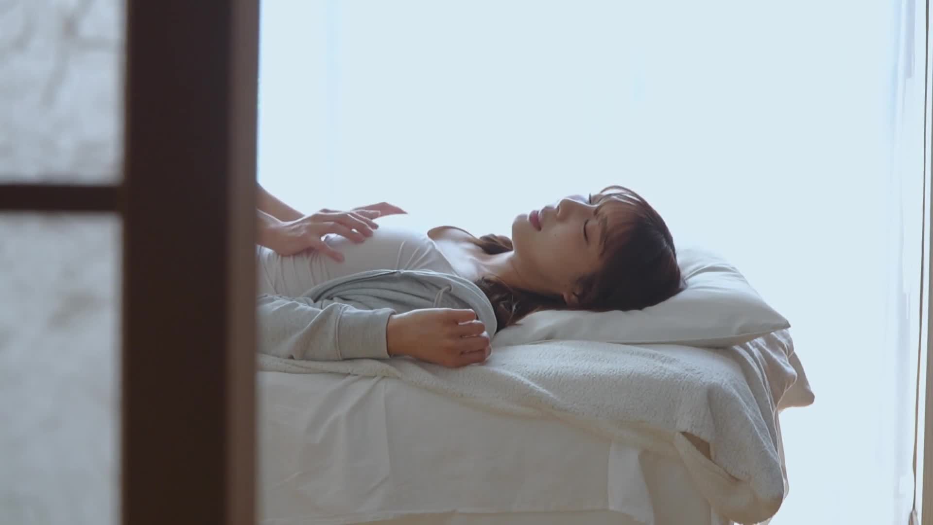 在醫院裡...做這個可以嗎？/麻倉茉里奈 - AV大平台 - 中文字幕，成人影片，AV，國產，線上看