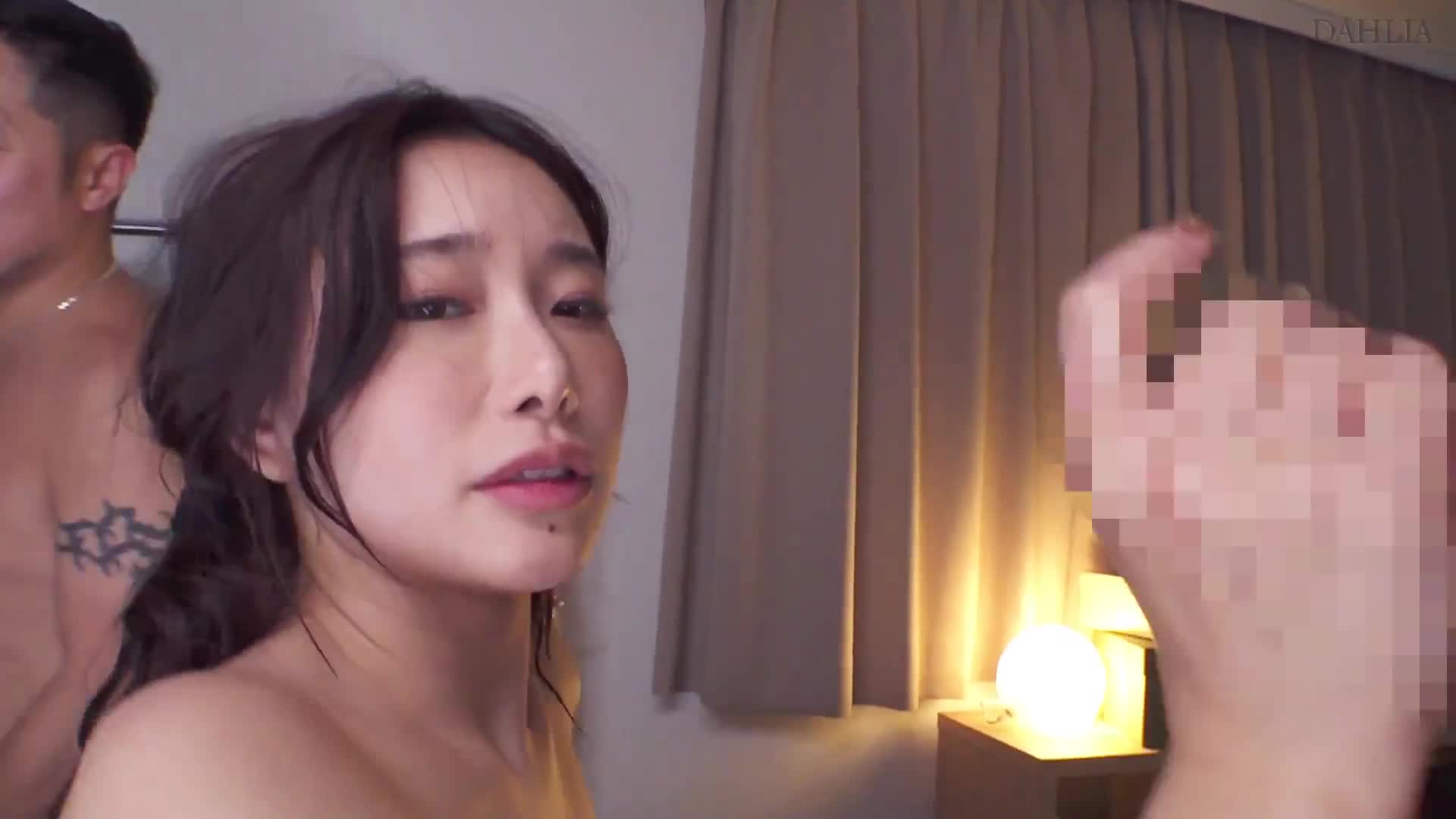 調子過度的港區gal被純情系女大生陷害的復仇影片，播放次數竟達300萬次。三葉千春 - AV大平台 - 中文字幕，成人影片，AV，國產，線上看