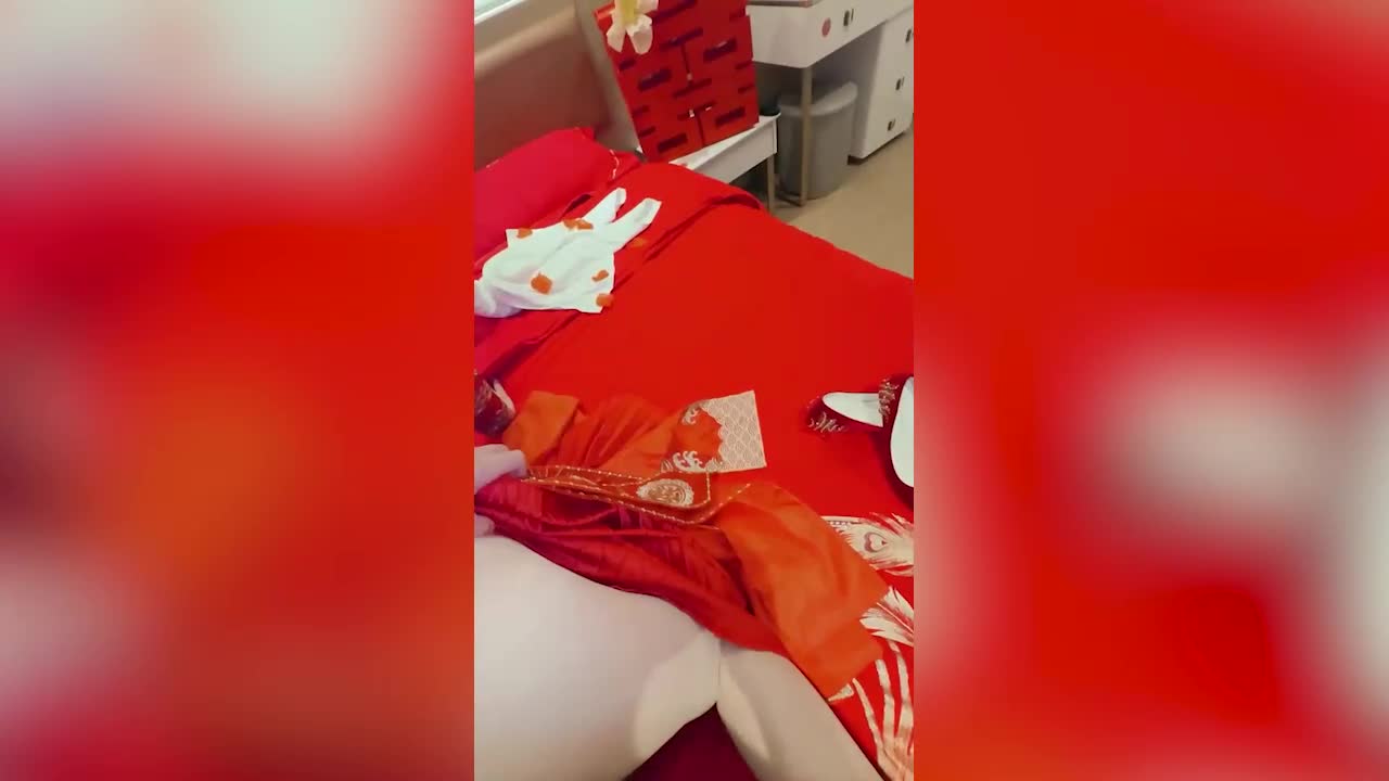 會噴水的親姐姐 親姐新婚前夜把我叫到身邊說姐姐今晚最後一次給你以後在想操我就要偷情了 - AV大平台 - 中文字幕，成人影片，AV，國產，線上看