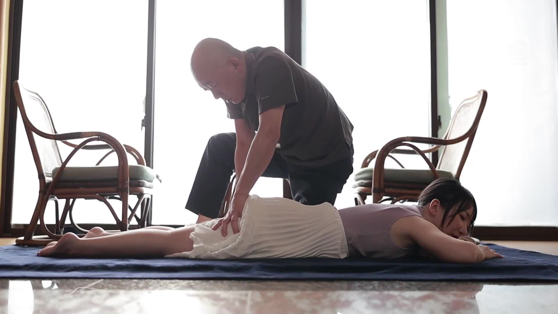 在和丈夫做完愛後，我總是被公公持續內射...。保科希帆 - AV大平台 - 中文字幕，成人影片，AV，國產，線上看