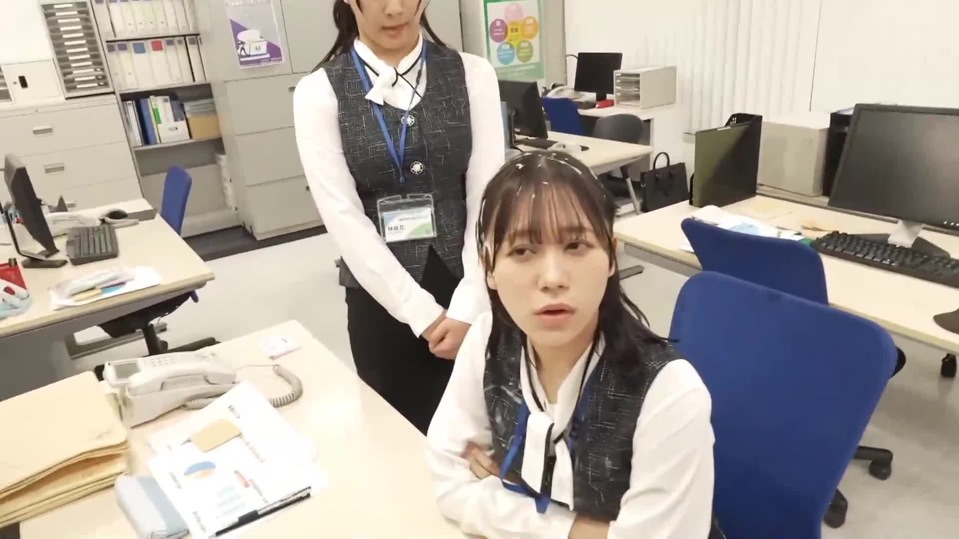 [AI解碼版]給任何人都有固定價位無限制時間！OL編 在工作中、午休時光，隨時隨地在公司內的女性員工身上...噴洒滿滿！ - AV大平台 - 中文字幕，成人影片，AV，國產，線上看