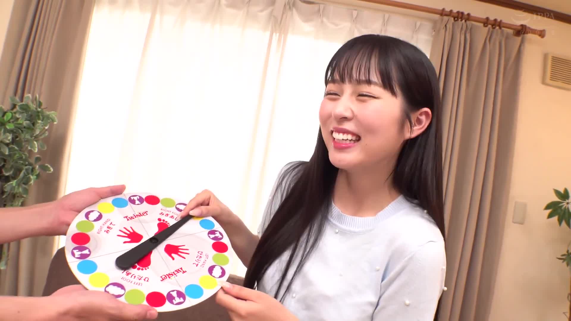 素人女子大生挑戰Twister遊戲！贏了就有100萬日圓獎金，輸了就立即被生插生中出SEX！！2 - AV大平台 - 中文字幕，成人影片，AV，國產，線上看