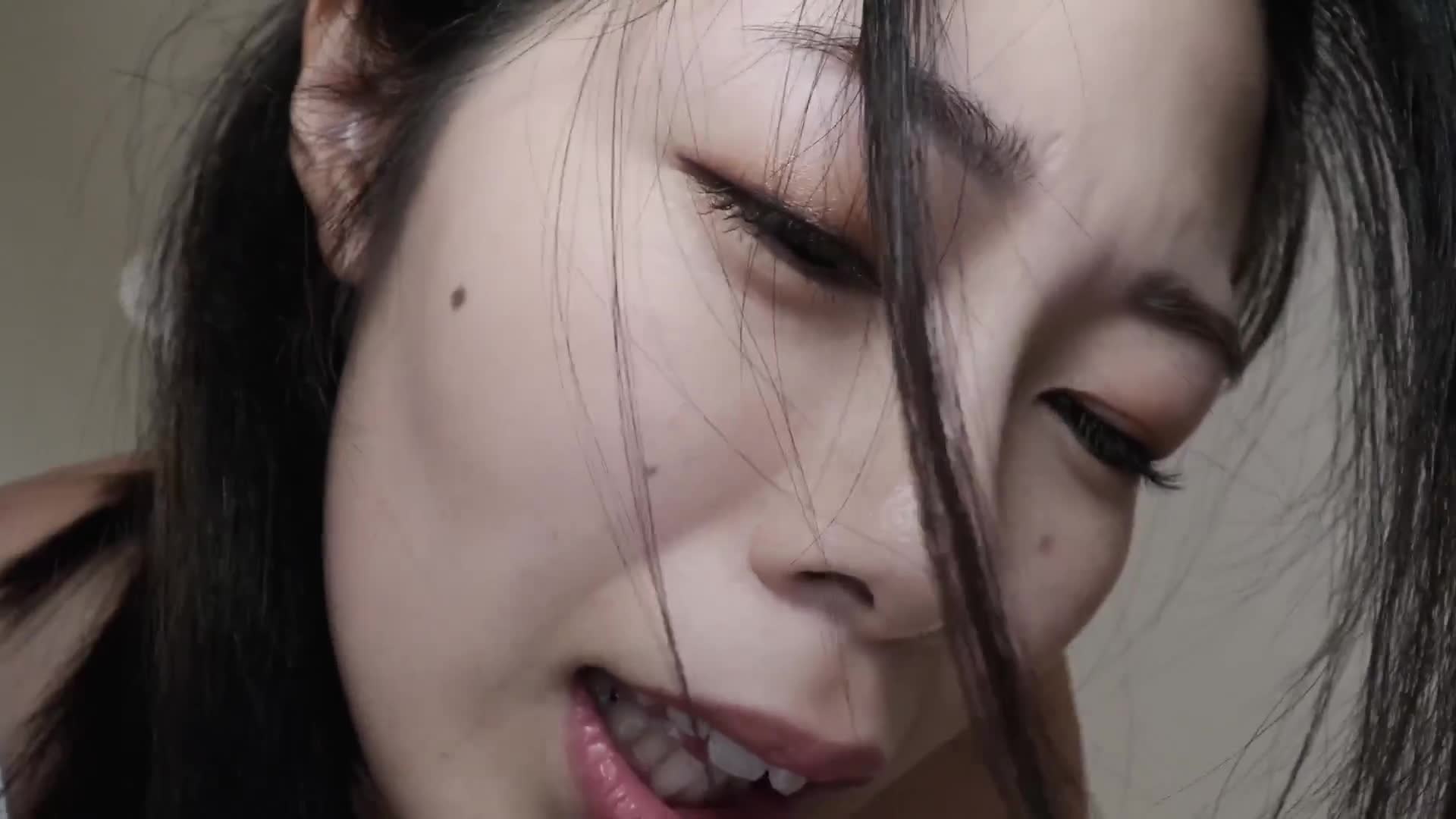 「不要說出來…」嫁子不在時，模特兒級OL的義姊來到家中…無防備展現她的曲線美，勾引著我…無法忍耐的我，多次對她內射… 澄河美花 - AV大平台 - 中文字幕，成人影片，AV，國產，線上看