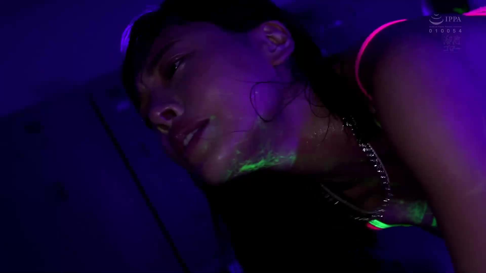 [AI解碼版]「要不要和我一起上癮？」學生被性藥菸激發獸性！放學後對陰莖嗜求的淫蕩老師-大谷雙葉 - AV大平台 - 中文字幕，成人影片，AV，國產，線上看