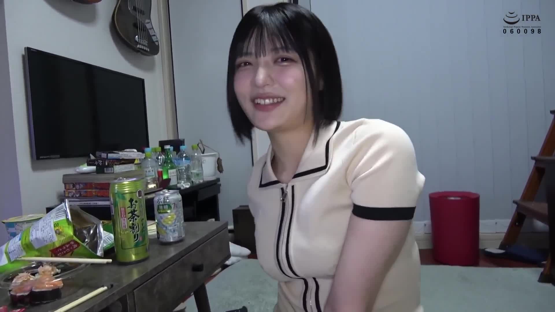 慕妍(23)【素人輕鬆待在家/自宅邀請/素人/美少女/黑髮/清純/嘔吐口交/潮吹/按摩器/自拍/紀錄片】 - AV大平台 - 中文字幕，成人影片，AV，國產，線上看