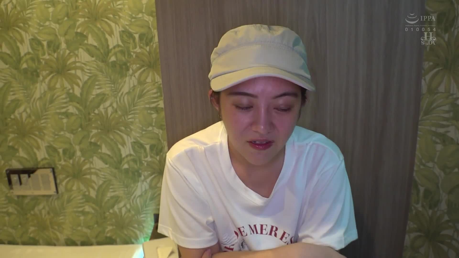 平時看起來冷靜自若，喝醉後卻豪快地進行性愛！女員工的AV處女作。 - AV大平台 - 中文字幕，成人影片，AV，國產，線上看