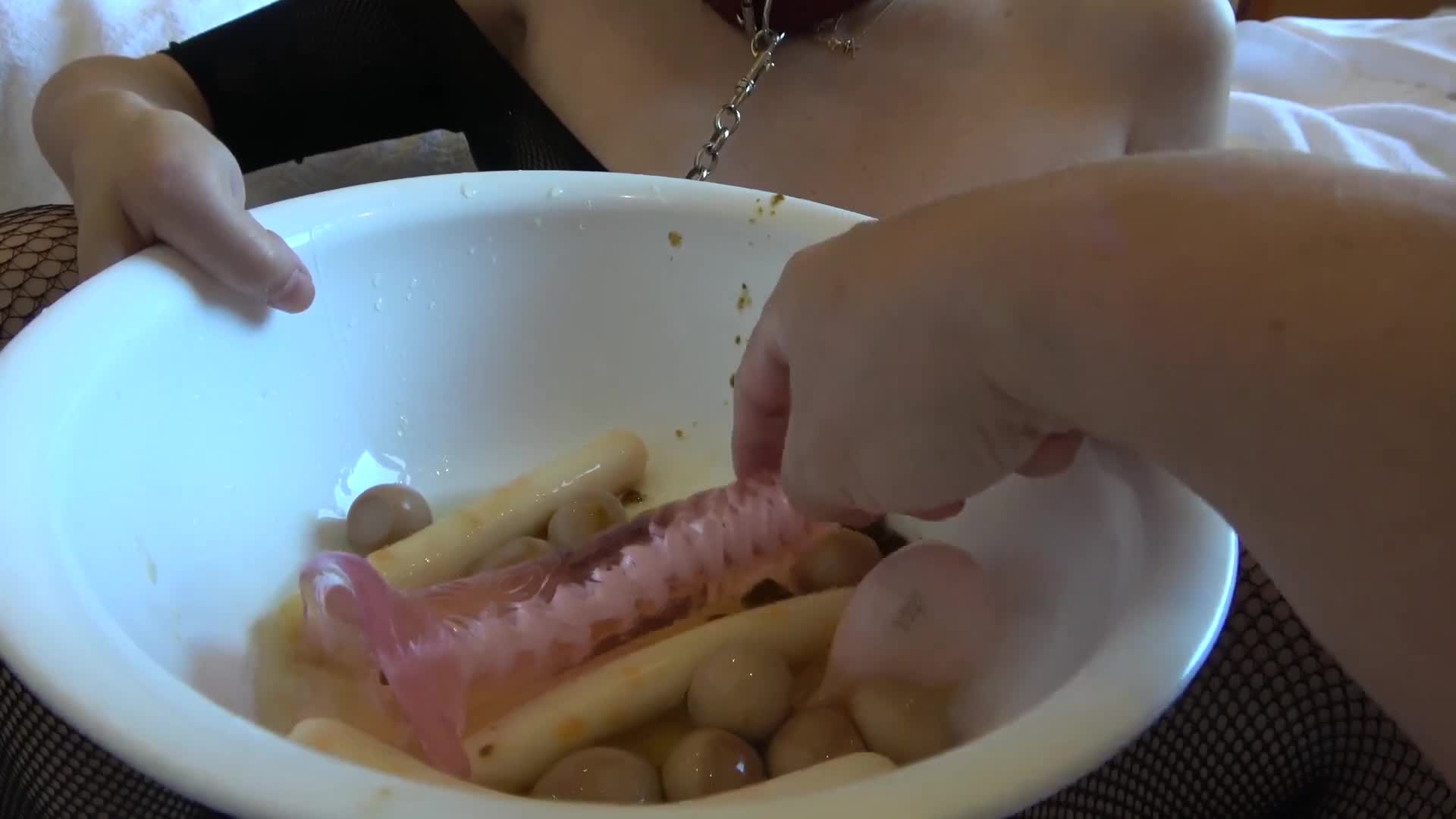 被貶為最底層的食糞便女的精英研究員奧美的記錄 - AV大平台 - 中文字幕，成人影片，AV，國產，線上看