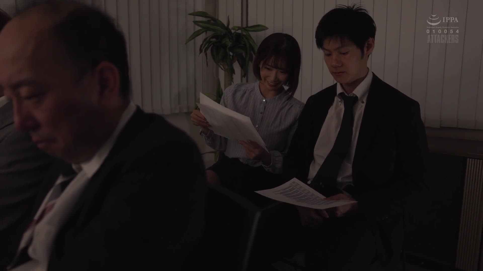 「安全套破裂了，你要負責！」喝醉後和公司同事發生了關係的那天起，原本應該只是一夜的錯誤，卻不知何故變成了我的女朋友...。 美園和花 - AV大平台 - 中文字幕，成人影片，AV，國產，線上看