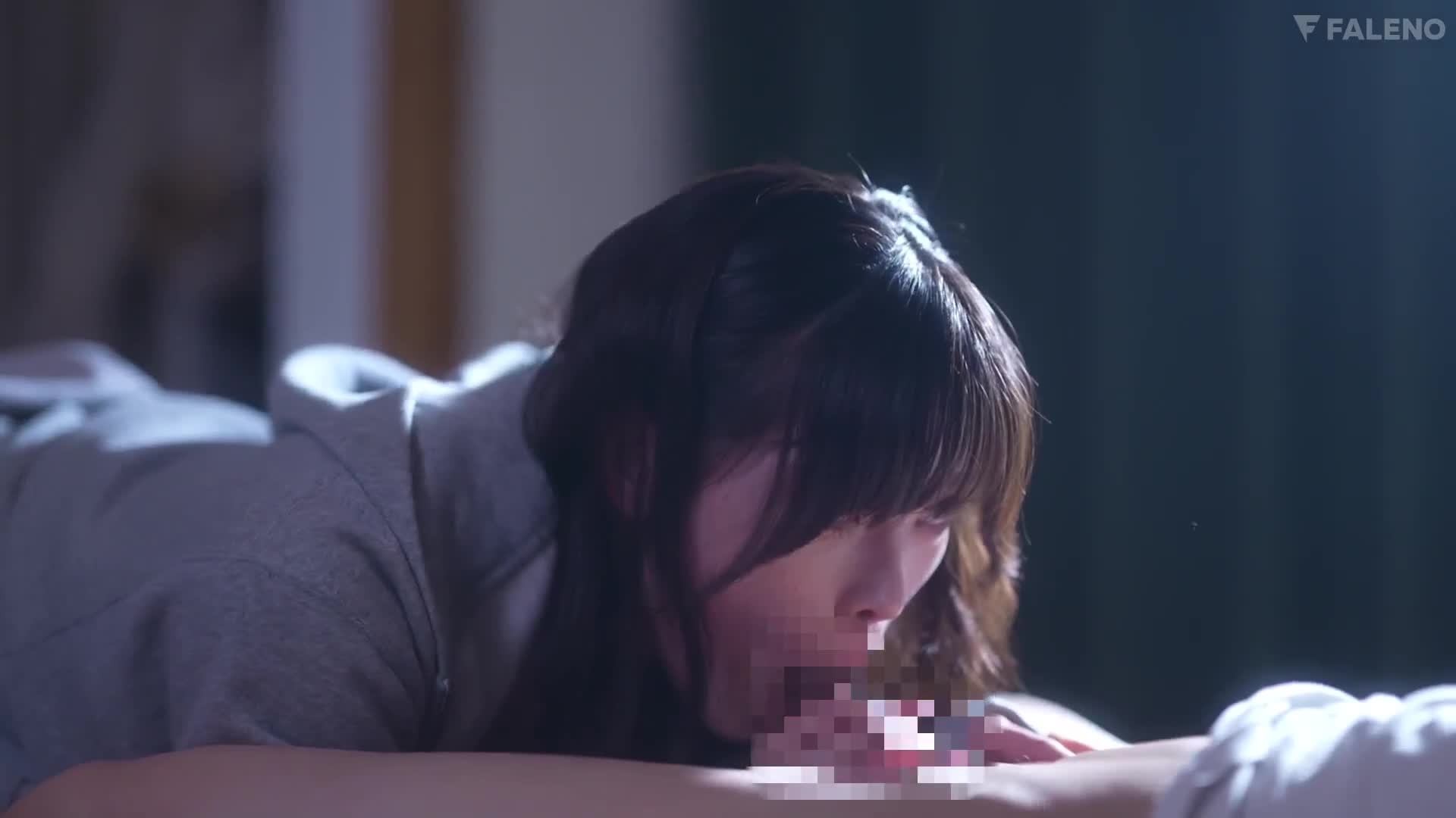 汗衫下藏著色白巨乳，不停揉動淫蕩的無能耐力女友和初次共度夜晚的甜蜜性愛 神喜美亞 - AV大平台 - 中文字幕，成人影片，AV，國產，線上看